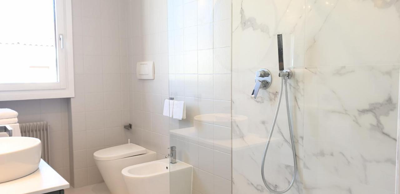 Venezia & Treviso Design Apartment By Anthea Homes Casier ภายนอก รูปภาพ